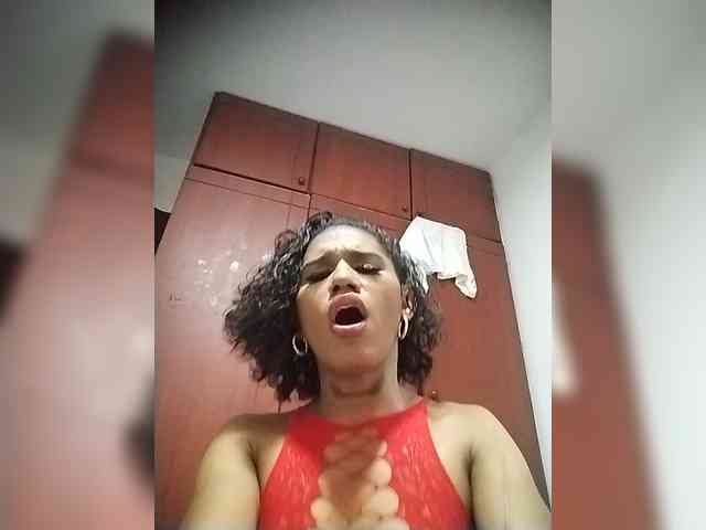 KloeDollHottt Sex Cam Show