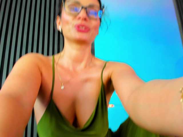 Kaya-Sins's BongaCams show and profile