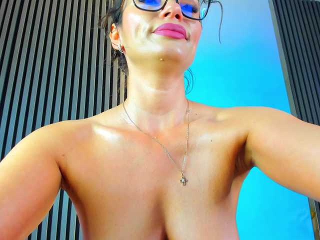 Kaya-Sins's BongaCams show and profile