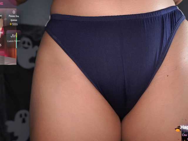 Cerecitaqueenn live cam preview