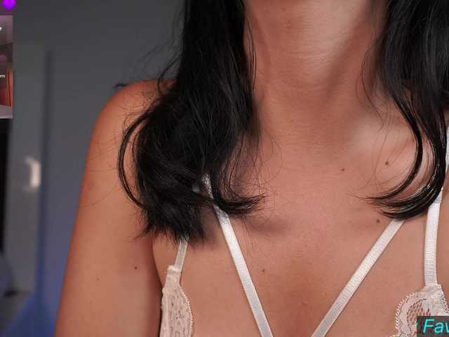 Cerecitaqueenn live cam