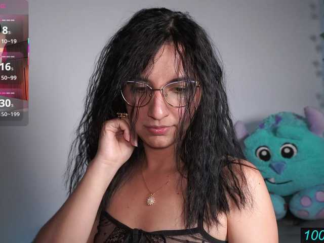 Cerecitaqueenn live cam on BongaCams