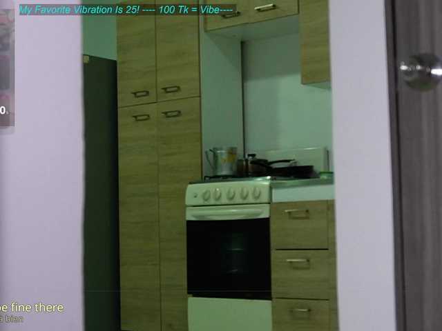 Cerecitaqueenn live cam on BongaCams