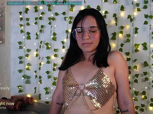 Cerecitaqueenn webcam