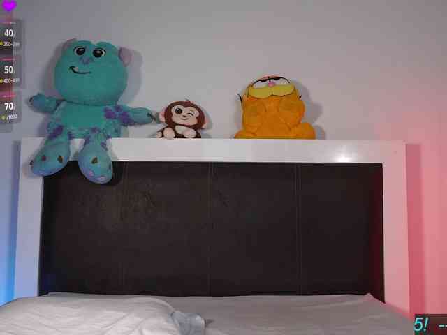 Cerecitaqueenn webcam