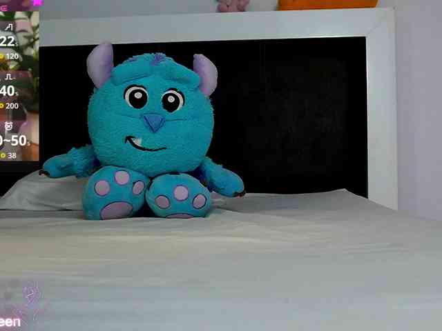 Cerecitaqueenn webcam