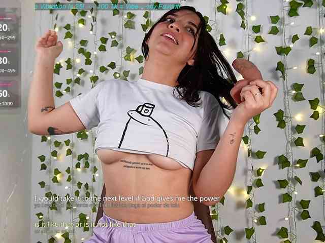 Cerecitaqueenn webcam