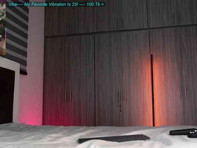 Cerecitaqueenn webcam