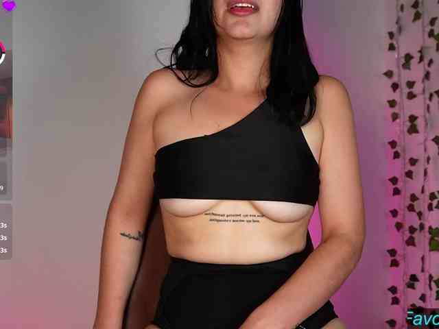 Cerecitaqueenn webcam