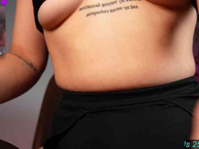 Cerecitaqueenn webcam