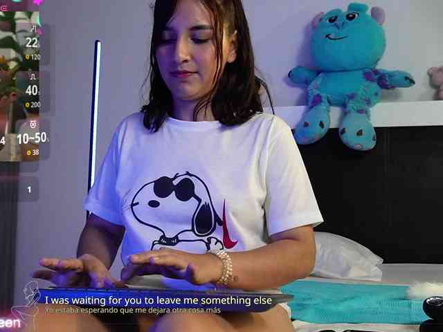 Cerecitaqueenn webcam