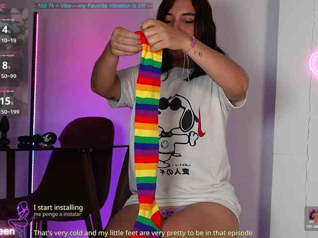 Cerecitaqueenn webcam