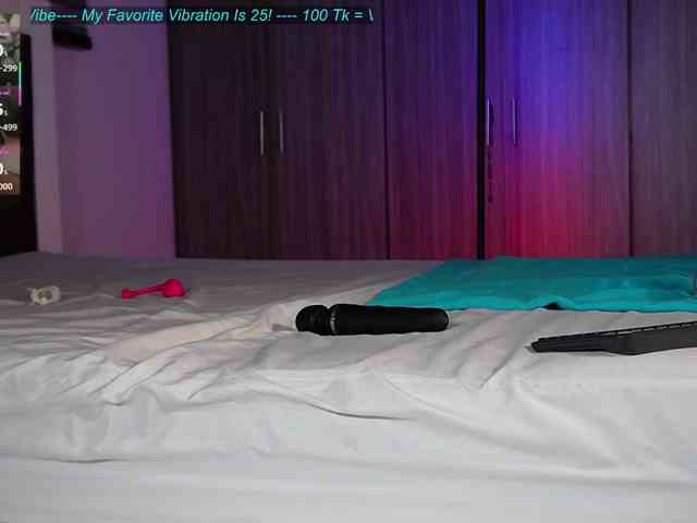 Cerecitaqueenn webcam