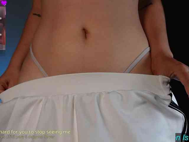 Cerecitaqueenn webcam