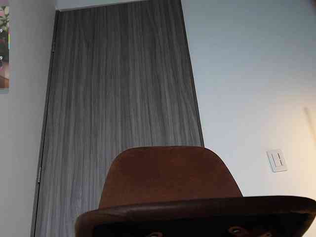 Cerecitaqueenn webcam