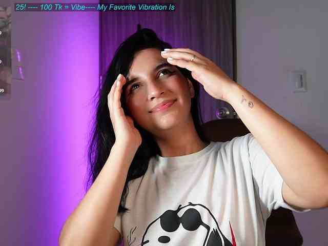 Cerecitaqueenn webcam