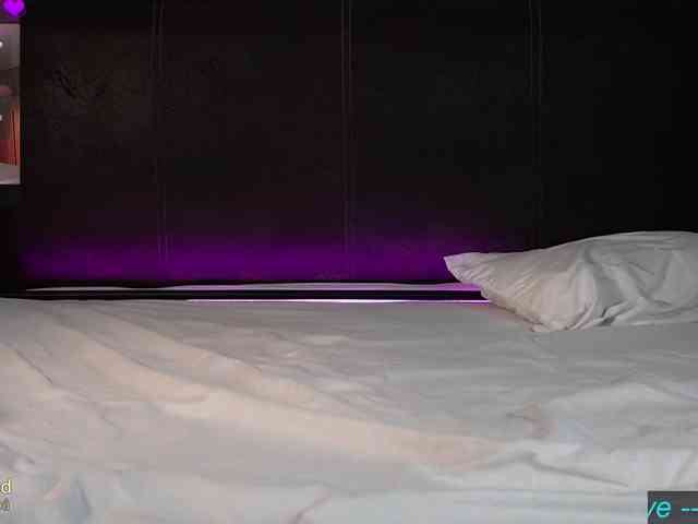 Cerecitaqueenn webcam