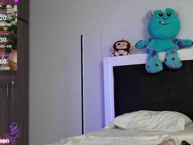 Cerecitaqueenn webcam