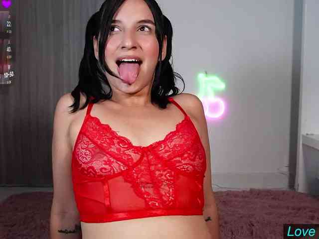 Cerecitaqueenn webcam