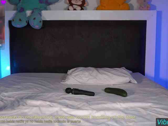Cerecitaqueenn webcam