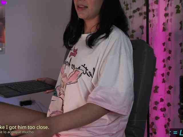Cerecitaqueenn webcam