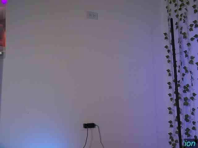 Cerecitaqueenn webcam