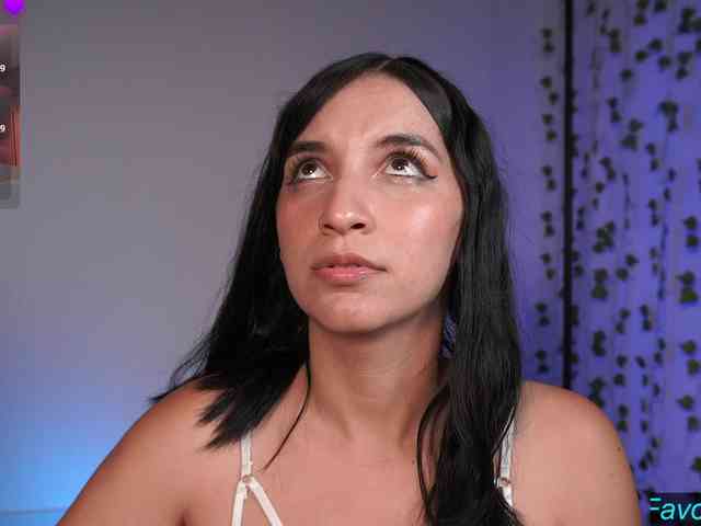Cerecitaqueenn webcam