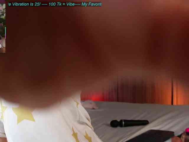 Cerecitaqueenn webcam