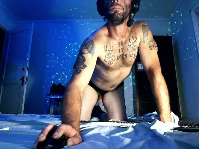 Str8CuriousStud4All