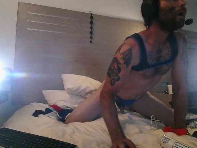 Str8CuriousStud4All Sex Cam Show