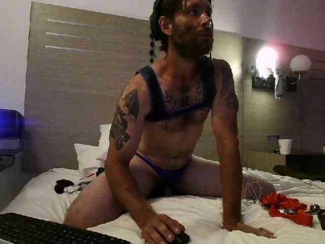 Str8CuriousStud4All Sex Cam Show