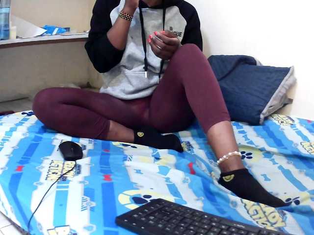 Karenato's BongaCams show and profile