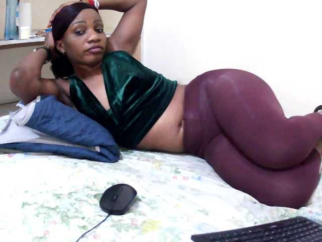 Karenato's BongaCams show and profile