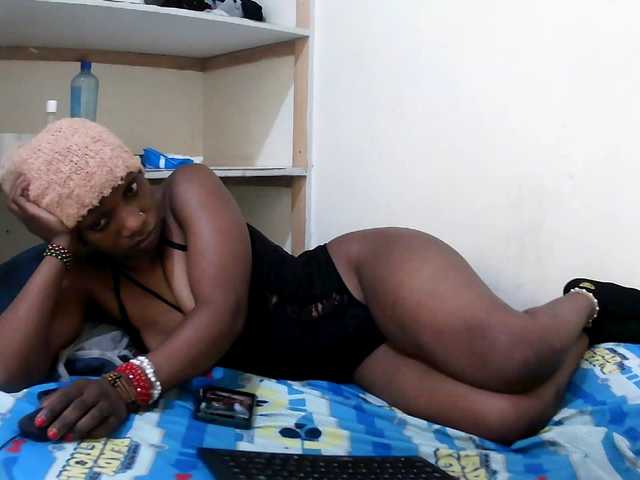 Karenato's BongaCams show and profile