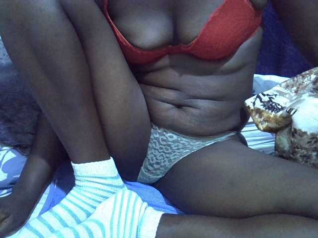 Sexylynn32 live cam on BongaCams
