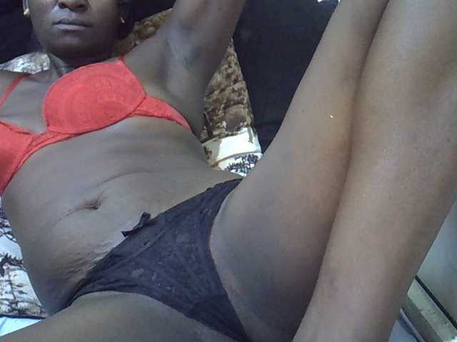 Sexylynn32 live cam on BongaCams