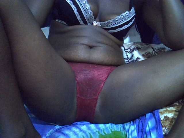 Sexylynn32 live cam on BongaCams
