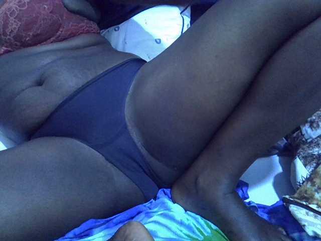 Sexylynn32 live cam on BongaCams