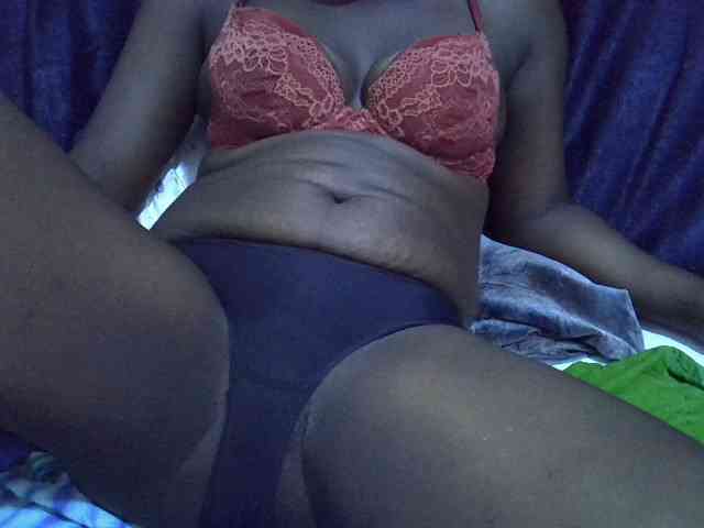 Sexylynn32 webcam