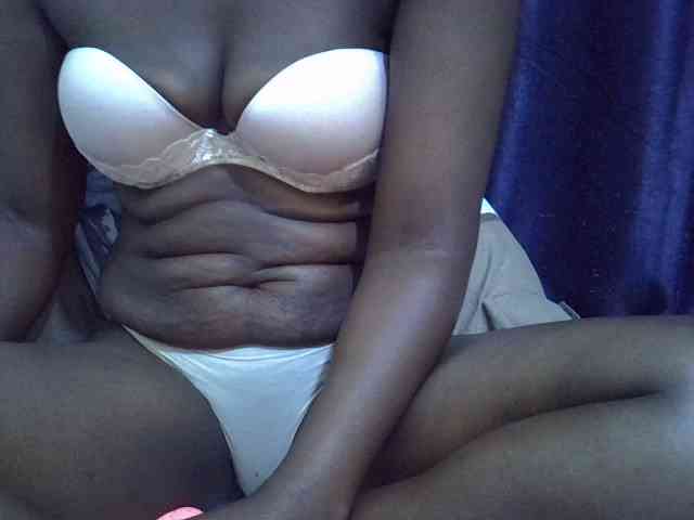 Sexylynn32 webcam
