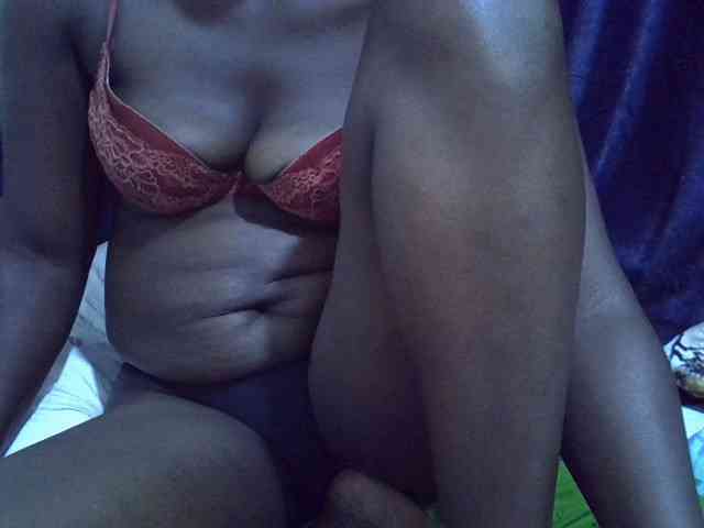 Sexylynn32 webcam