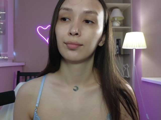 dlllvi live cam on BongaCams