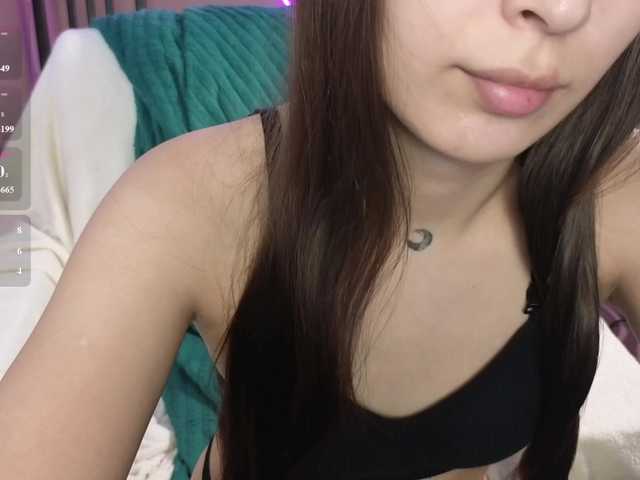 dlllvi live cam on BongaCams
