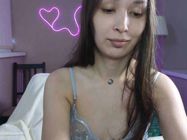 dlllvi live cam on BongaCams
