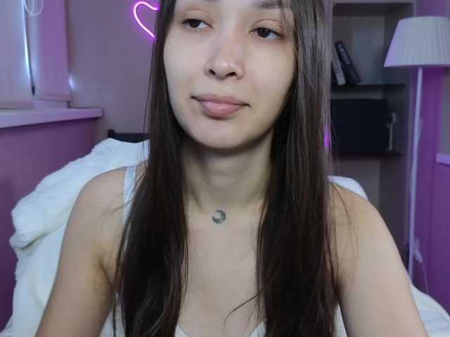 dlllvi live cam on BongaCams