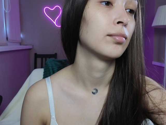 dlllvi live cam on BongaCams