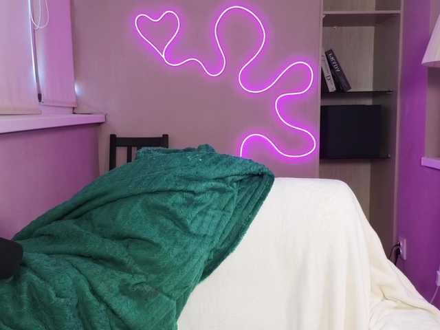 dlllvi live cam on BongaCams