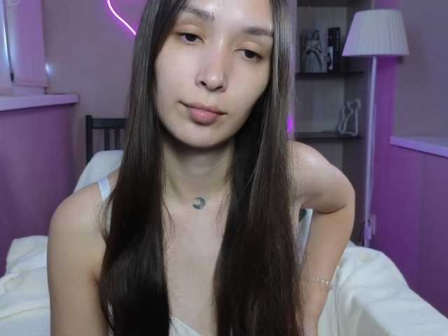 dlllvi live cam on BongaCams