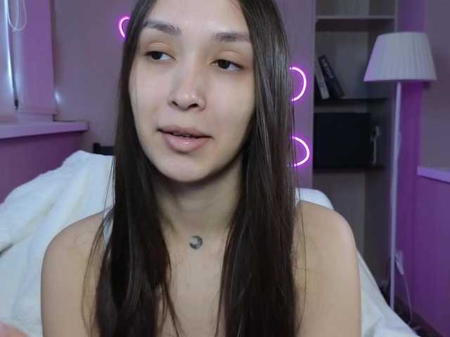 dlllvi live cam on BongaCams