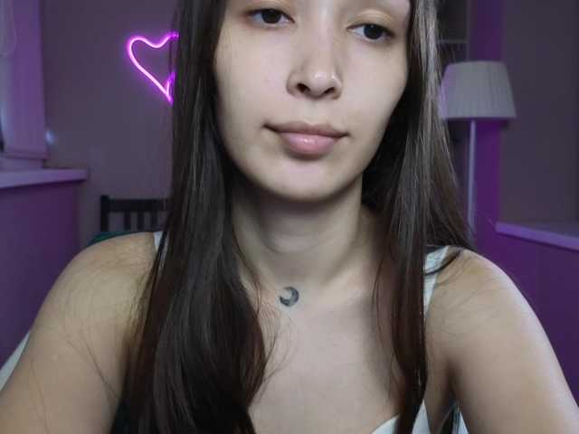 dlllvi live cam on BongaCams